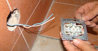 Замена розеток в Новотроицке в октябре