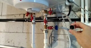 Установка накопительного водонагревателя в Новотроицке в октябре